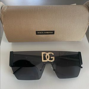 🖤Dolce & Gabbana Sunglasses!🖤